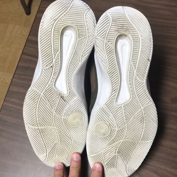 Nike Hyperfr3sh Shoes - Picture 4 of 5
